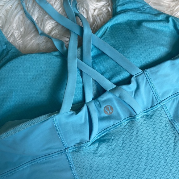 Lululemon tank top - Picture 3 of 3